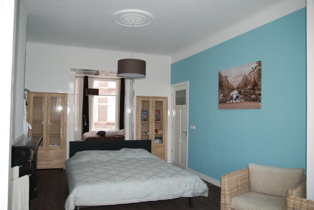 Bed & Breakfast Obrechtstraat The Hague Bilik gambar